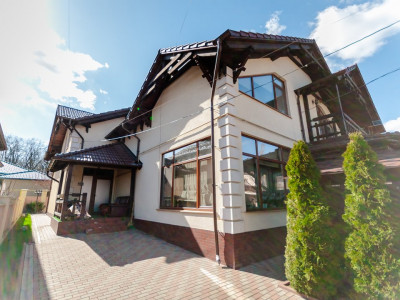 Duplex în Dumbrava lângă pădure, 175 mp + 2 ari.