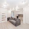 Apartament cu 2 camere și living cu reparație. Ideal Construct, bloc nou. thumb 1