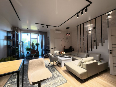 Townhouse cu reparație în Durlești, str. Nicolae Dimo 