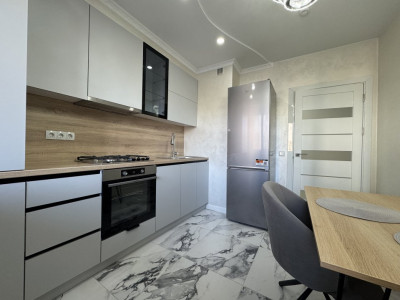 Vânzare apartament 2 camere în bloc nou, Centru, str. Tecuci.