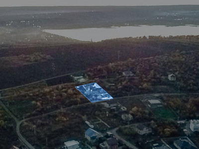 De vânzare teren de construcție 