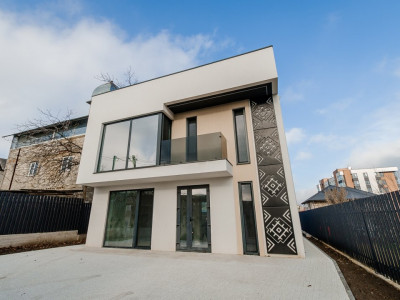 Casă Nouă Tip High-Tech, Or. Cricova