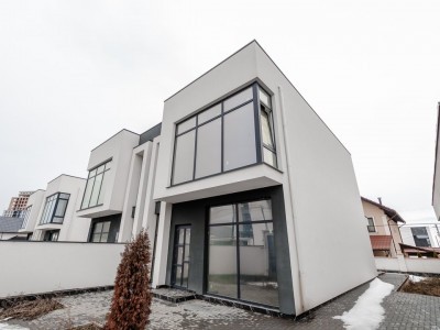 Duplex în vanzare, varianta albă, 3 camere + living, Durlești.