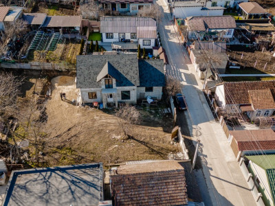 Casă de vânzare în varianta sură, 2 nivele, Strășeni, Constantin Stere.