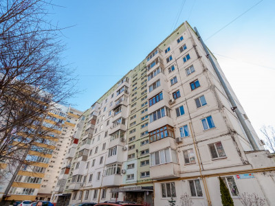 Apartament pe Alba Iulia cu 2 camere, seria 135, încălzire autonomă!