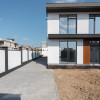 Duplex modern cu reparație premium, 2 nivele, 138 m² + 3,5 ari, Băcioi - Centru. thumb 2
