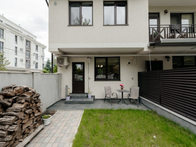 Chișinău / Durlești – TownHouse în 3 nivele, euroreparat și mobilat complet.