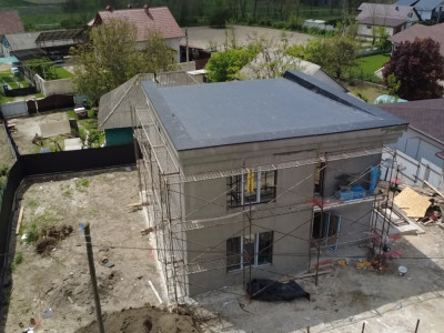 Casa de vânzare la Bacioi. 