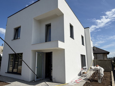 Vanzare duplex modern, 120 mp, Durlești, str. Cișmelelor.