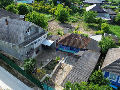 Casa de vânzare în Micăuți, 175 mp + 10 ari.