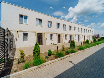 Таунхаус на продажу в с. Колоница | 103 м² + подвал 15 м²