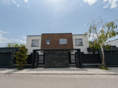 Duplex Modern în Stăuceni - 150 mp + 3 Ari.