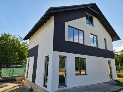 Vanzare casă în 2 nivele, 161 mp + 4 ari, Colonița