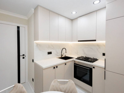 Apartament cu două camere și living în Râșcani 