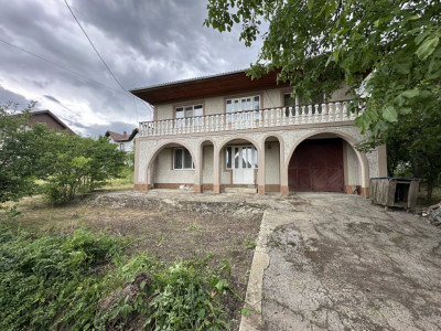 Casă în Trușeni, str-la Gheorghe Asachi 16, 3 camere + living, 116m2 + 7ari