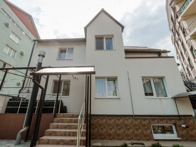 Casă de vânzare în Centrul Capitalei – str. Alexandru Hâjdeu 