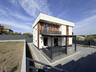 Casa de vanzare în Colonița, 130mp, variantă albă.
