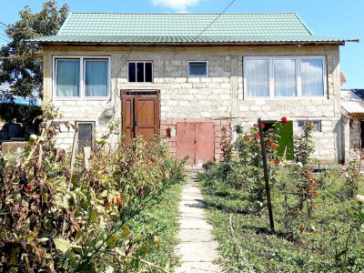Продается одноэтажный дом + мансарда в селе Колоница.