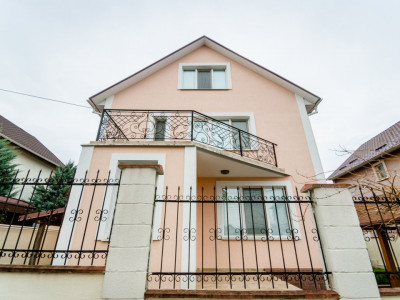 Продается новый дом с ремонтом в г. Дурлешты, ул. Н. Димо по супер цене!