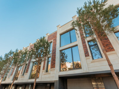 Vânzare Townhouse modern, 180 mp, Centru, Valea Morilor.
