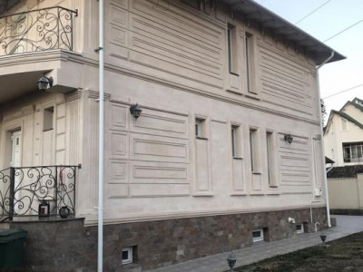 Vânzare casă în 2 niveluri, 285 mp+6 ari, Râșcani, Gh. Pântea.