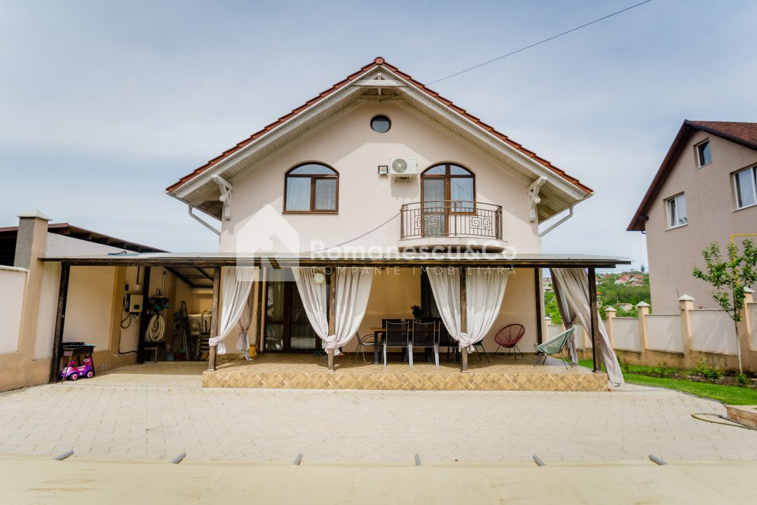 Vânzare casă în 2 niveluri, 220 mp+8 ari, Dumbrava, str. Durlești! 7