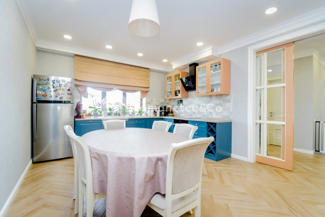 Vânzare casă în 2 niveluri, 220 mp+8 ari, Dumbrava, str. Durlești! 11