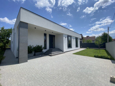 Vânzare casă în stil Hi-Tech, 200 mp+6 ari, Cricova, 20 min. de Chișinău.