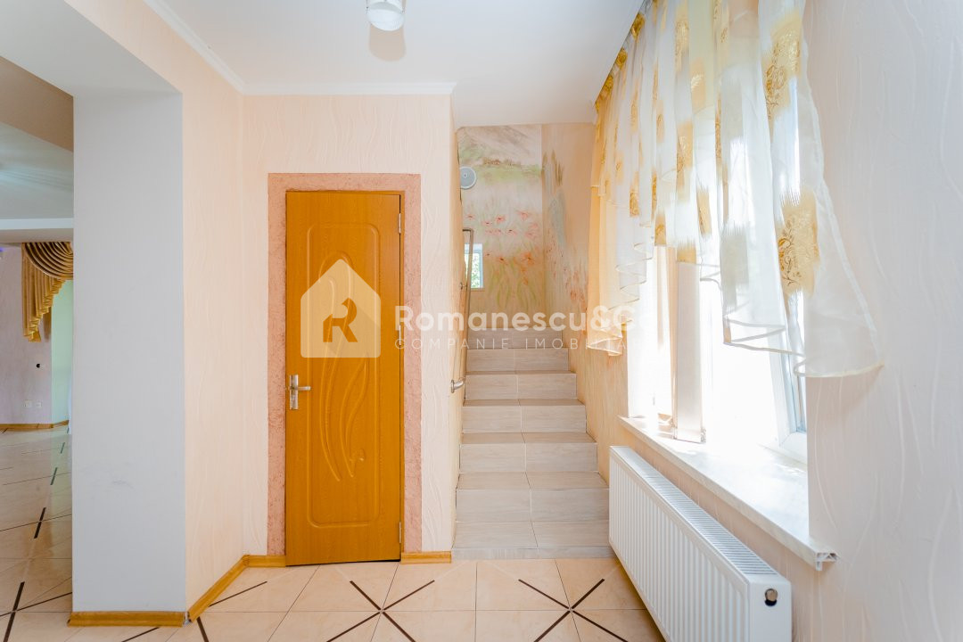 Spre vânzare casă cu 3 dormitoare în Ialoveni, teren 9,5 ari, 140 mp. 11