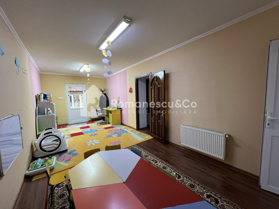 Spre vânzare casa cu 3 nivele în Centru, str. București, prima linie! 9